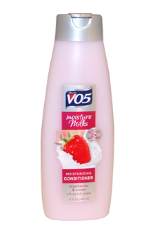 Moisture Milks Strawberries & Cream Conditioner Alberto VO5 Image