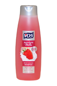 Moisture Milks Strawberries & Cream Shampoo Alberto VO5 Image