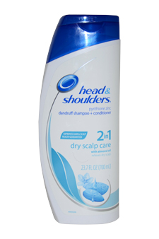 2 In 1 Dry Scalp Care Dandruff Shampoo and Conditioner Head & Shoulders Image